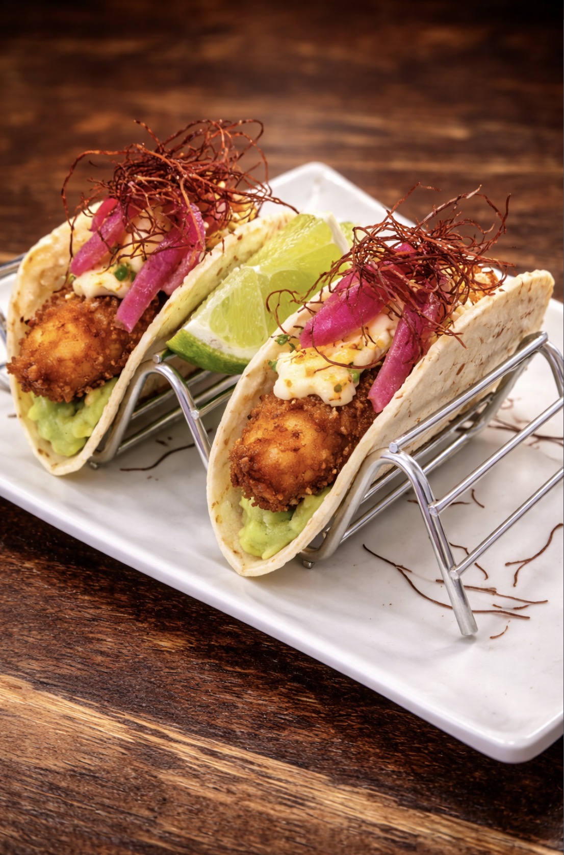 TACOS DE GAMBÓN AL ESTILO ¨CHILI CRAB¨(2 UND)