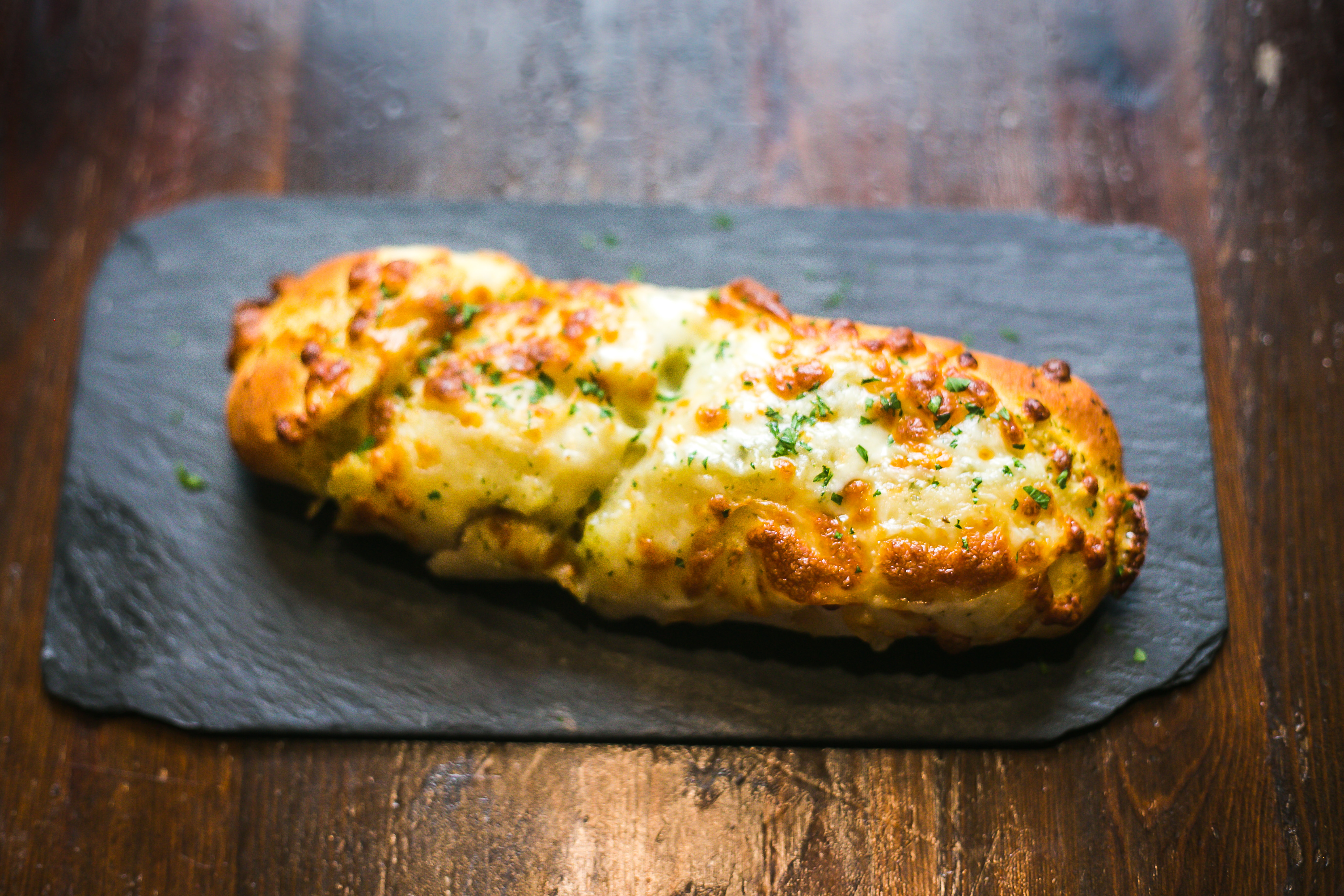 PAN DE AJO GRATINADO
